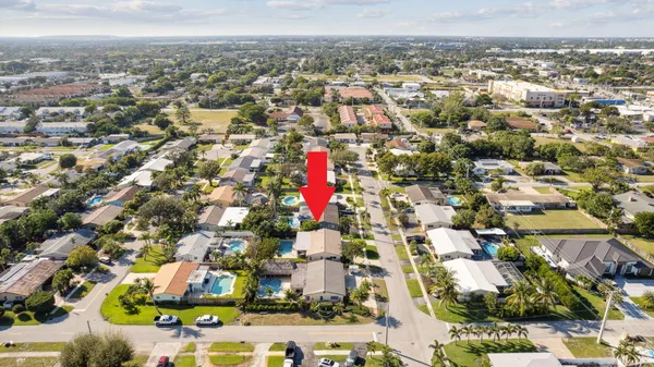 $5,300 | 428 Southeast 2nd Street, Deerfield Beach, FL 33441