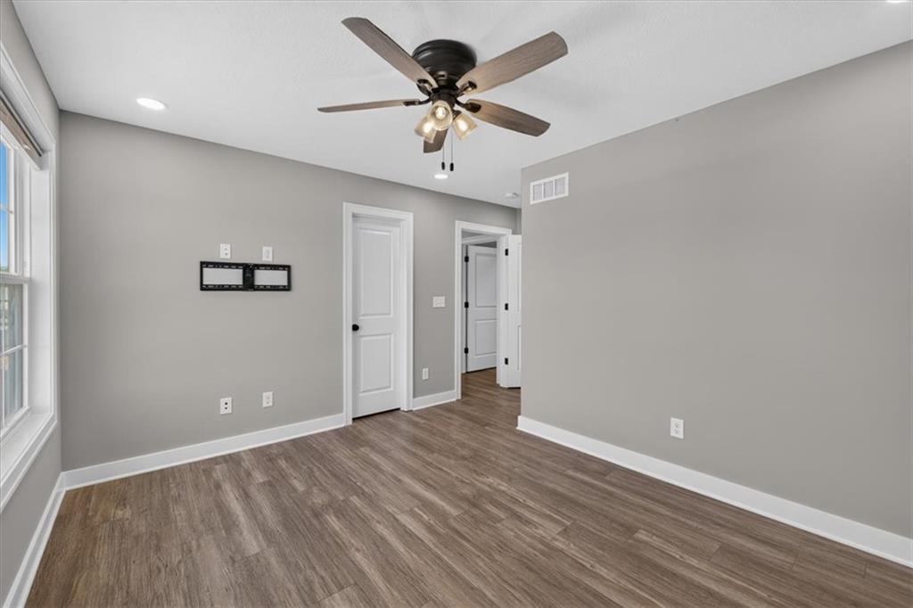 22907 South Ridgeview Drive Peculiar, MO 64078 - Photo 25 of 39 Gallery Image 25