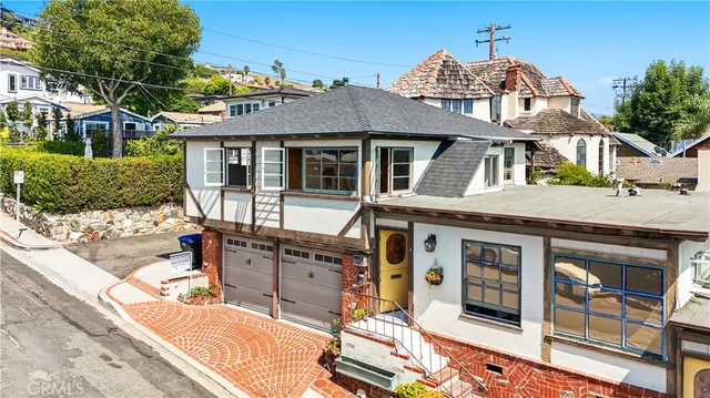 a kitchen with granite countertop a stove and a refrigerator