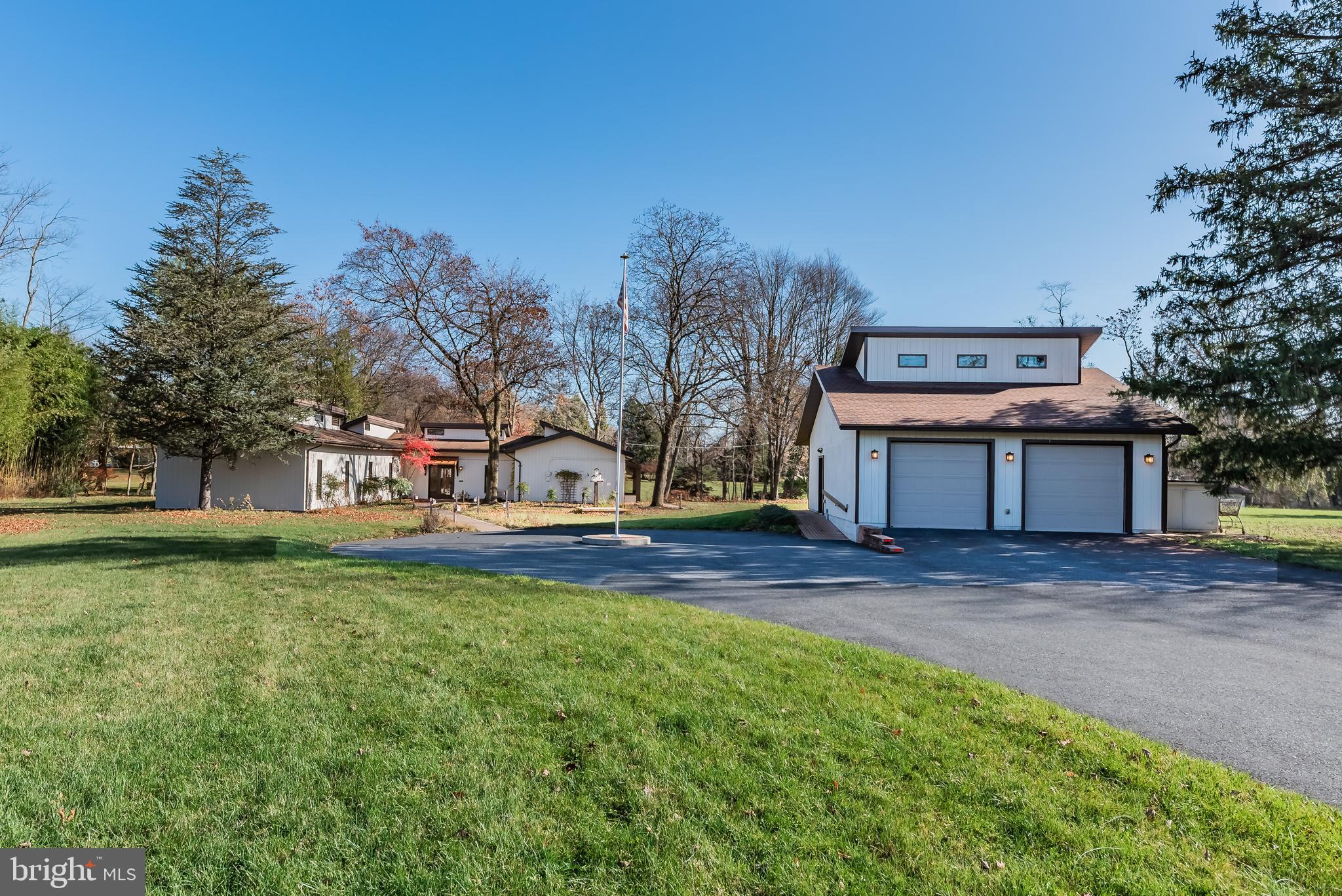 1495 Riegle Road Harrisburg, PA 17112 - Photo 2 of 33