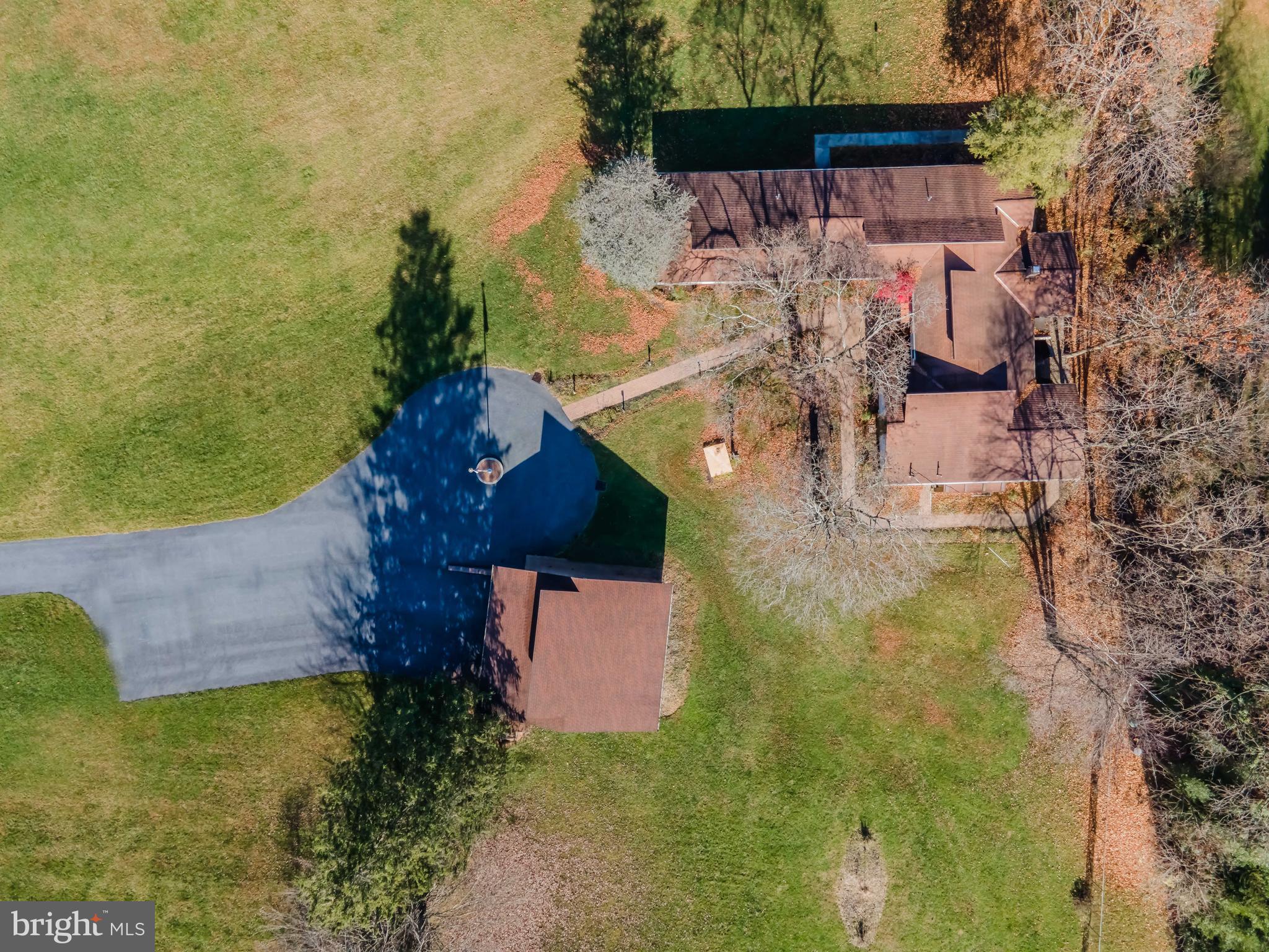 1495 Riegle Road Harrisburg, PA 17112 - Photo 4 of 33