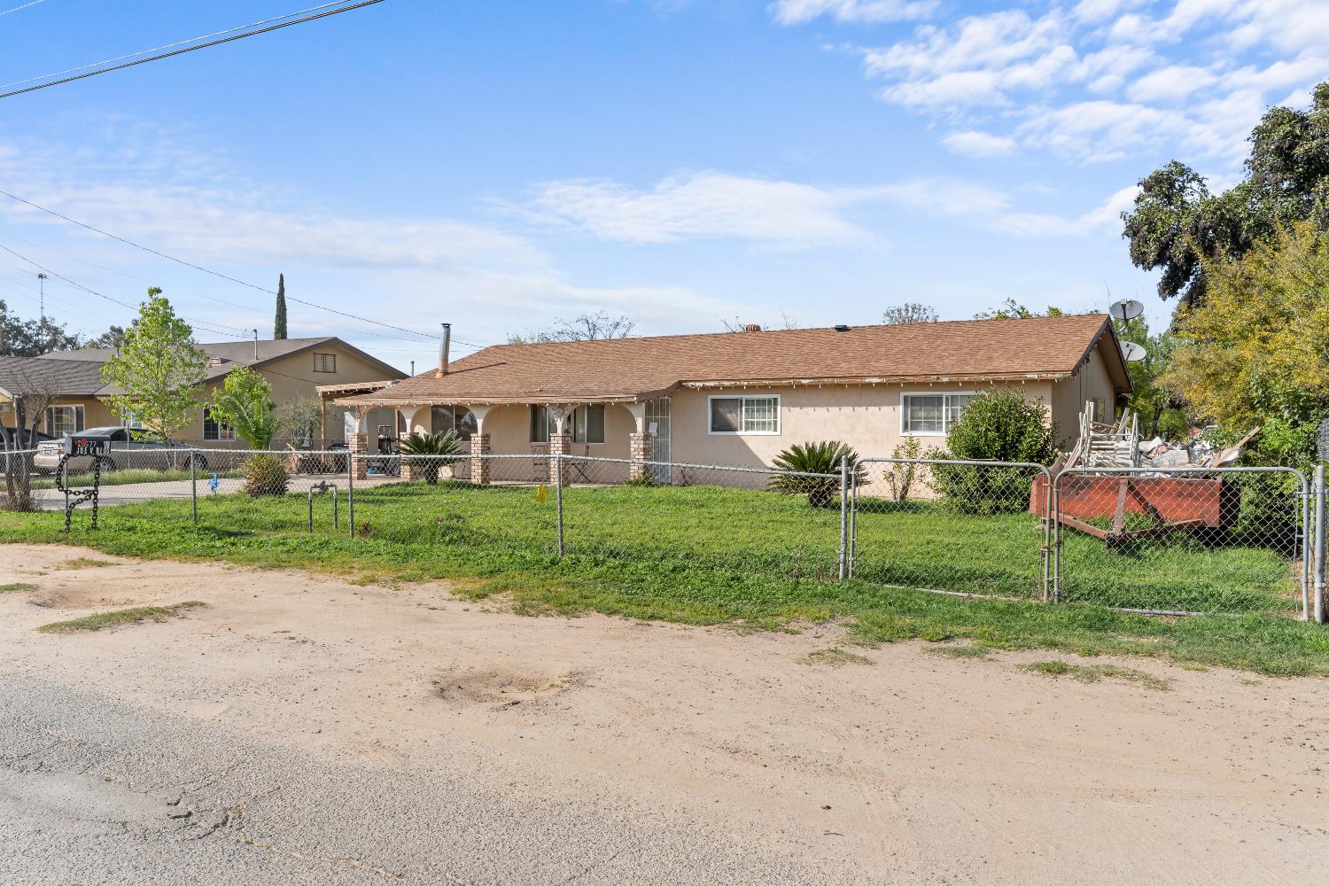 28577 Ave 14 Madera, CA 93638 - Photo 1 of 20