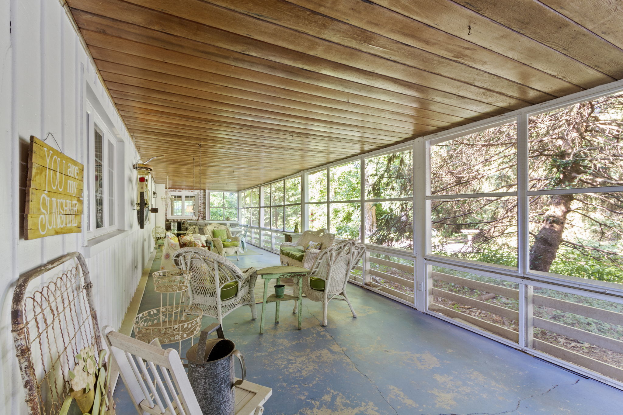 7704 Clarendon Road Indianapolis, IN 46260 - Photo 13 of 54