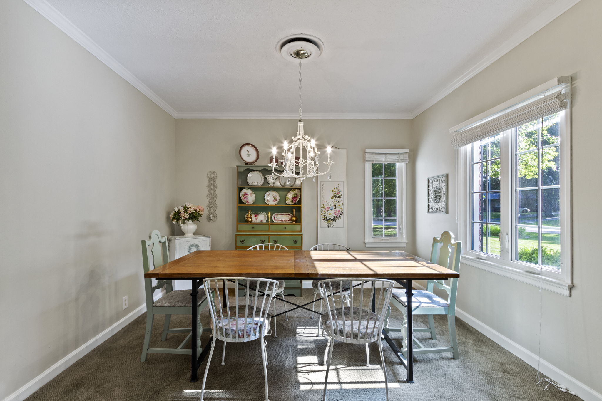 7704 Clarendon Road Indianapolis, IN 46260 - Photo 22 of 54