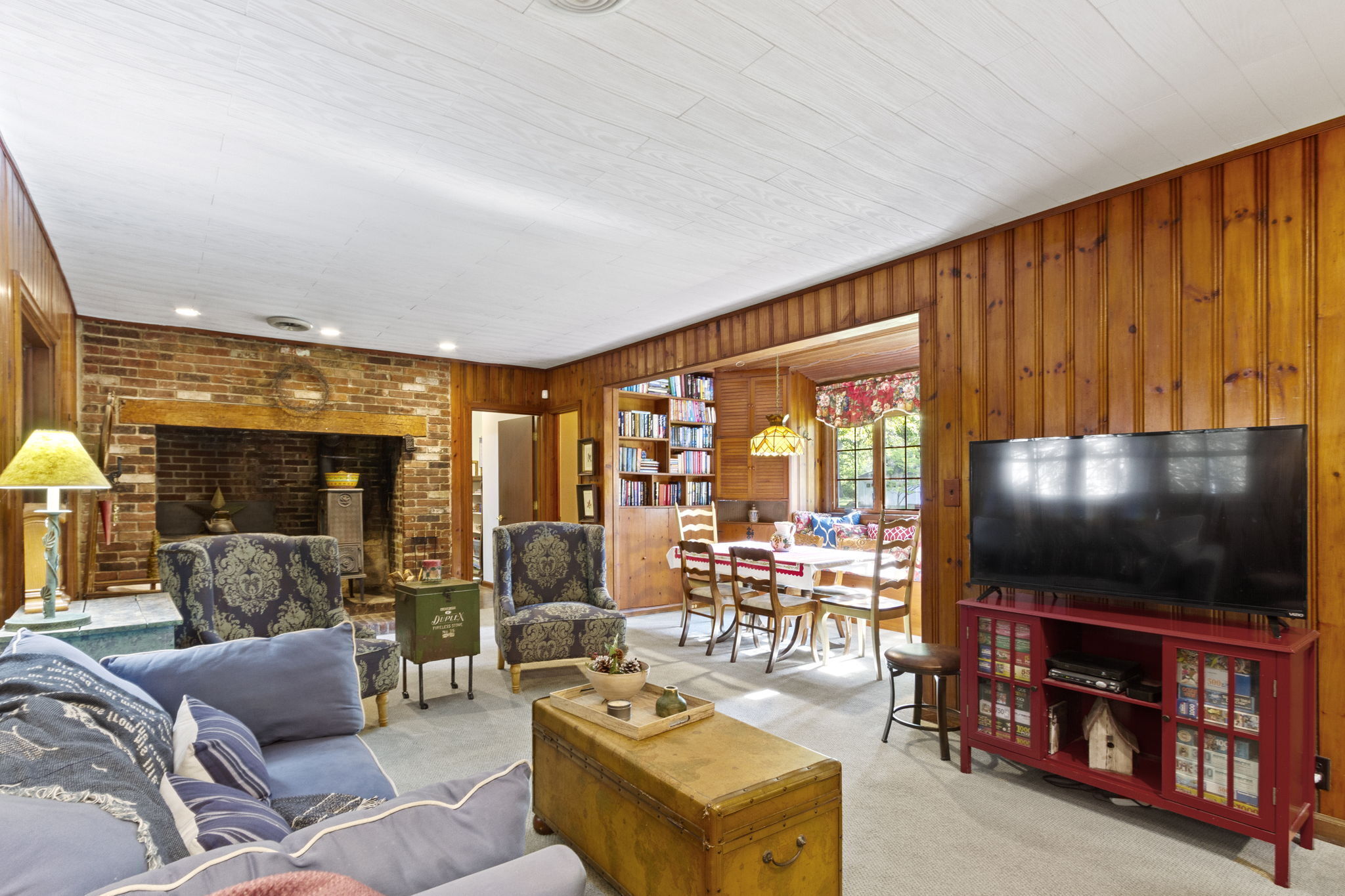 7704 Clarendon Road Indianapolis, IN 46260 - Photo 29 of 54