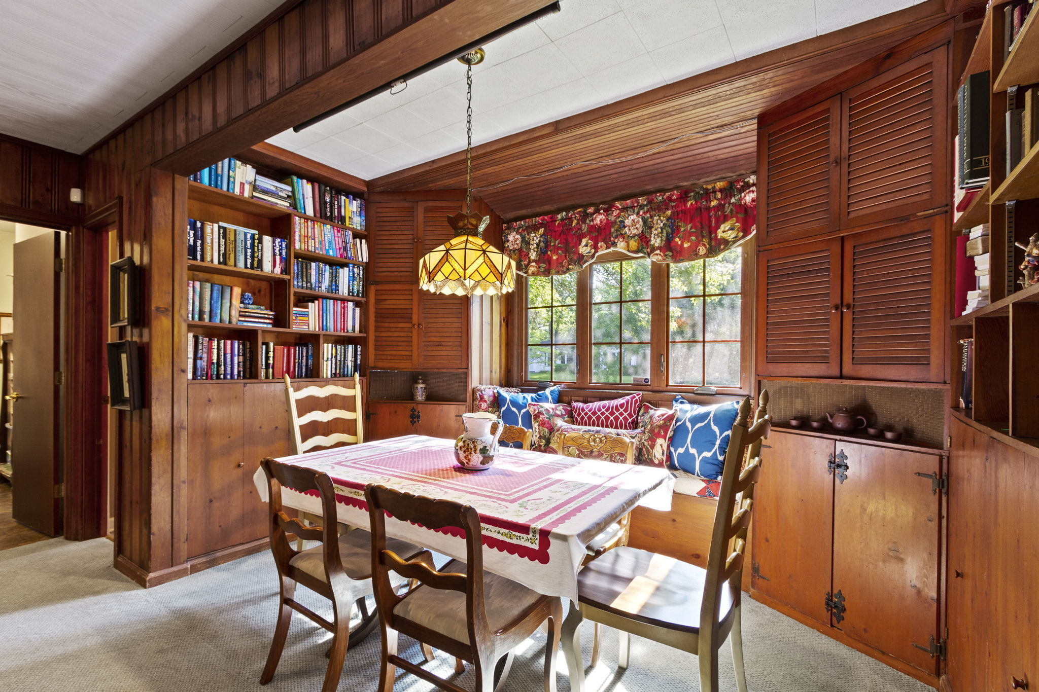 7704 Clarendon Road Indianapolis, IN 46260 - Photo 33 of 54