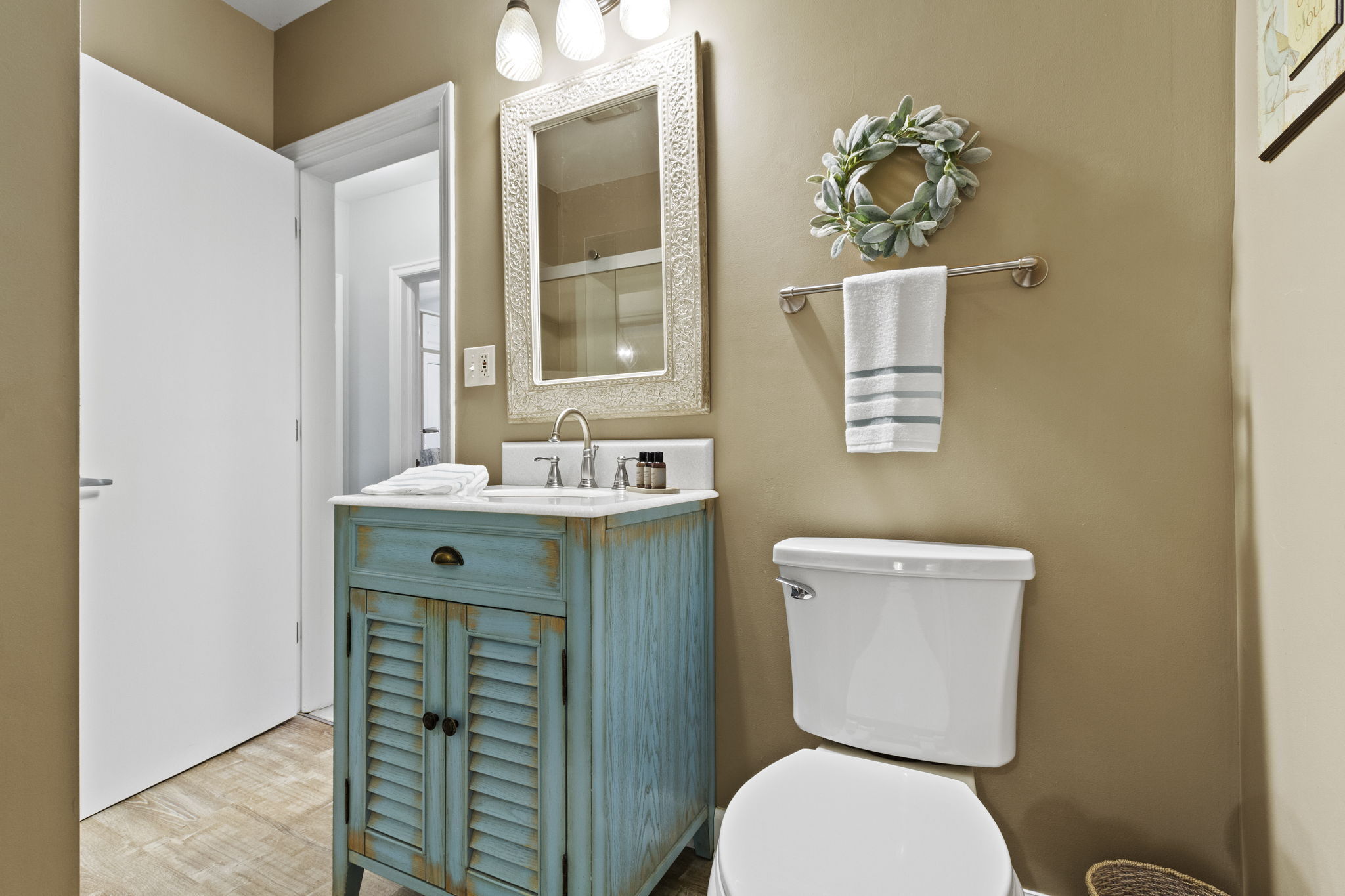 7704 Clarendon Road Indianapolis, IN 46260 - Photo 40 of 54