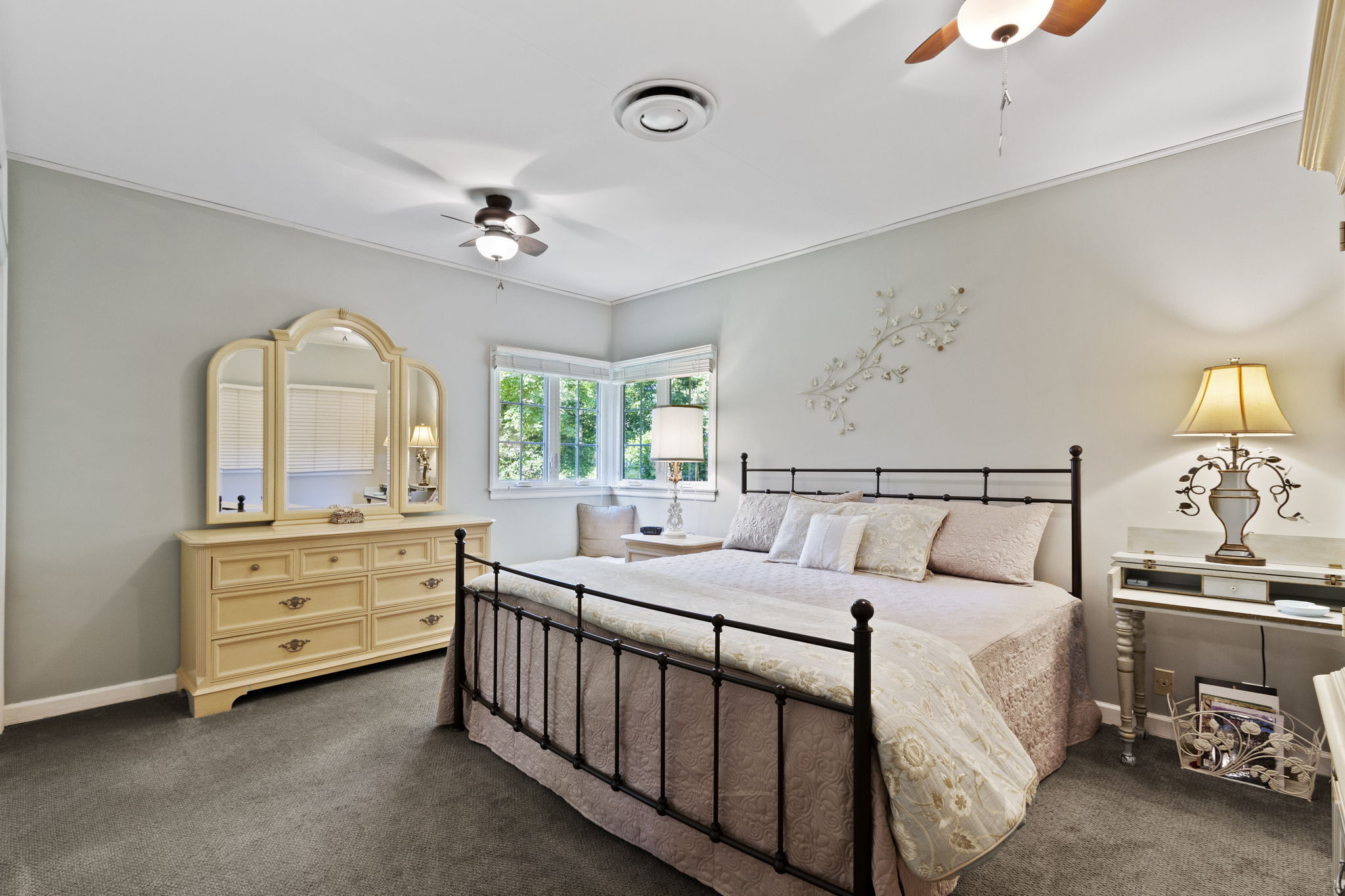 7704 Clarendon Road Indianapolis, IN 46260 - Photo 42 of 54