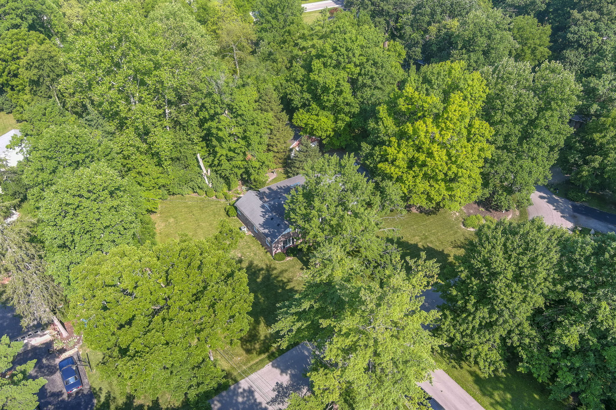 7704 Clarendon Road Indianapolis, IN 46260 - Photo 52 of 54