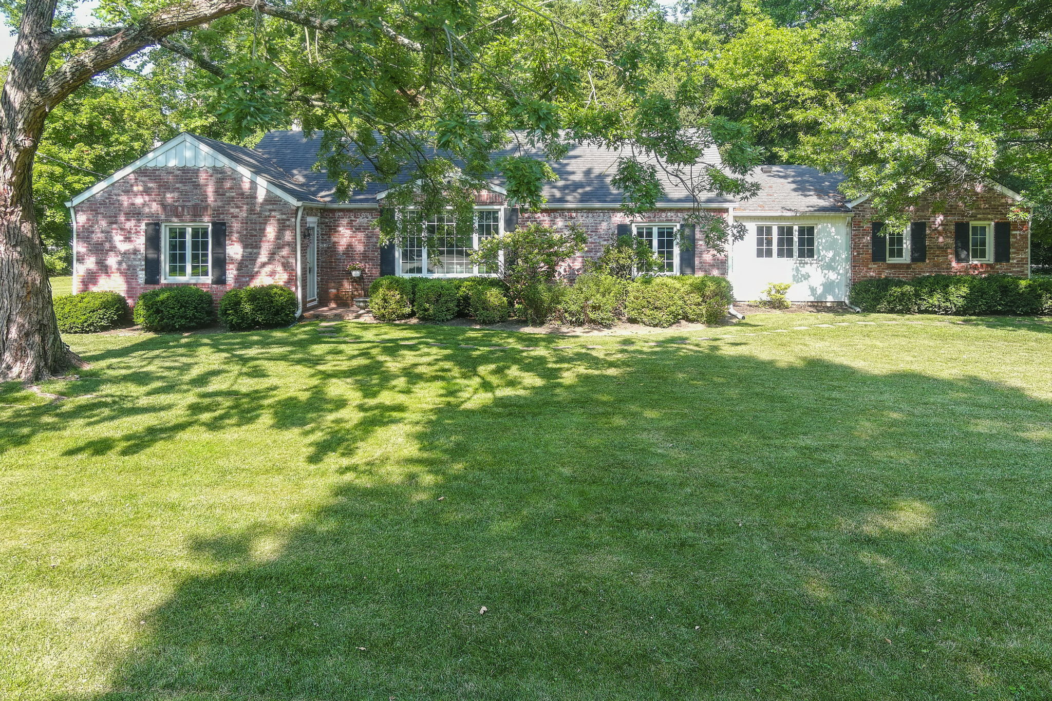 7704 Clarendon Road Indianapolis, IN 46260 - Photo 54 of 54