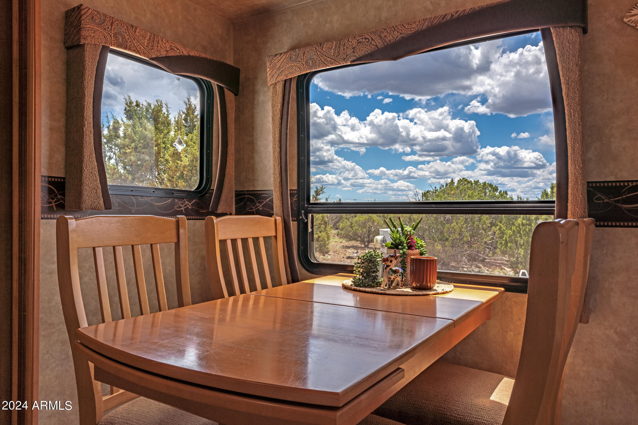 8702 Supancheck Road Show Low, AZ 85901 - Photo 13 of 23 _DSC9498-HDR-Edit