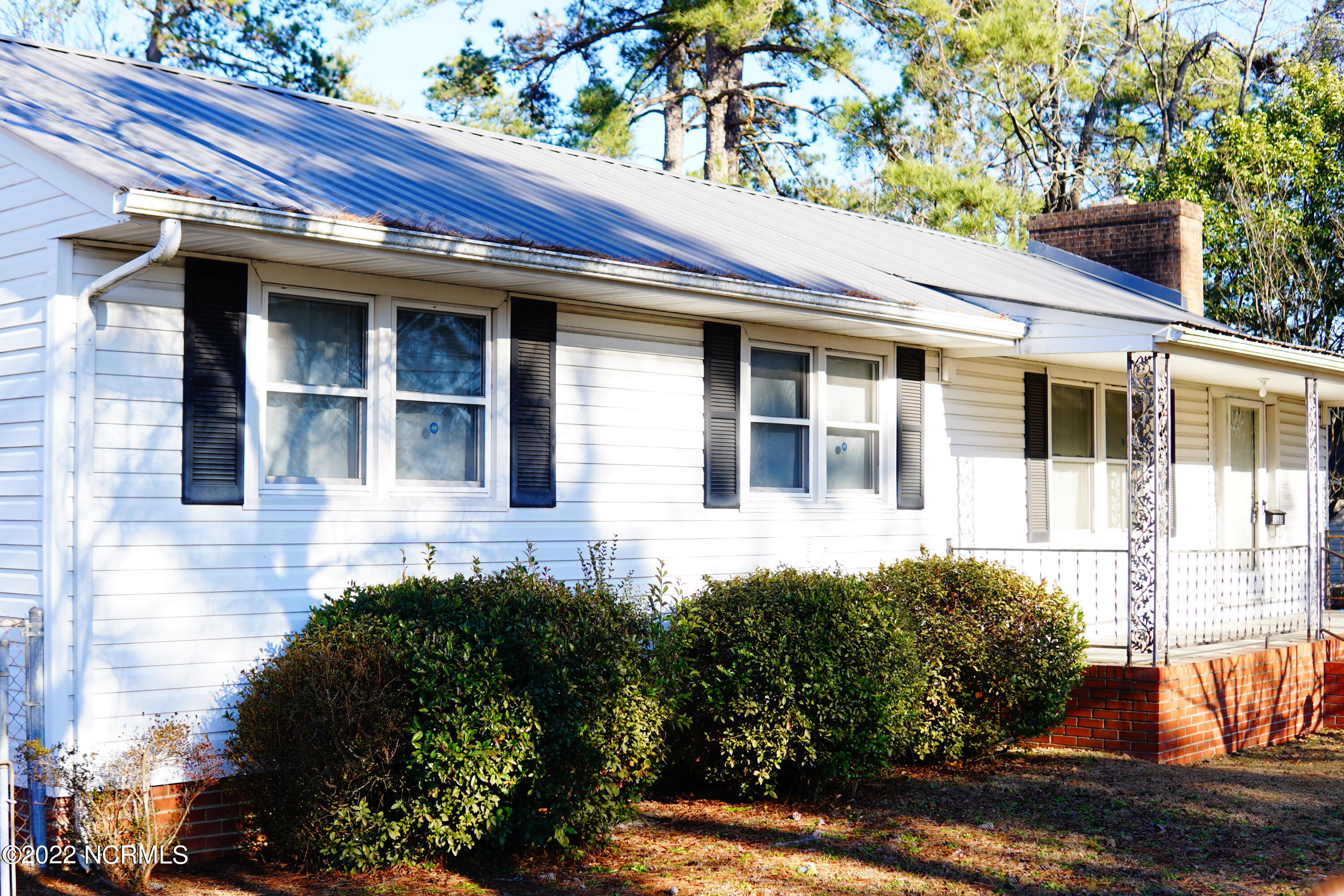 1113 Oak Avenue Rockingham, NC 28379 - Photo 3 of 12 DSC05632