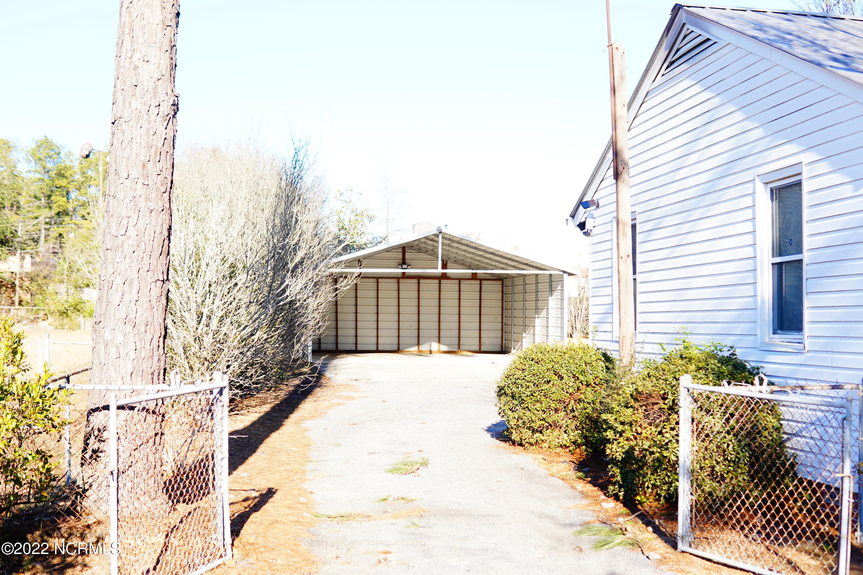 1113 Oak Avenue Rockingham, NC 28379 - Photo 4 of 12 DSC05635