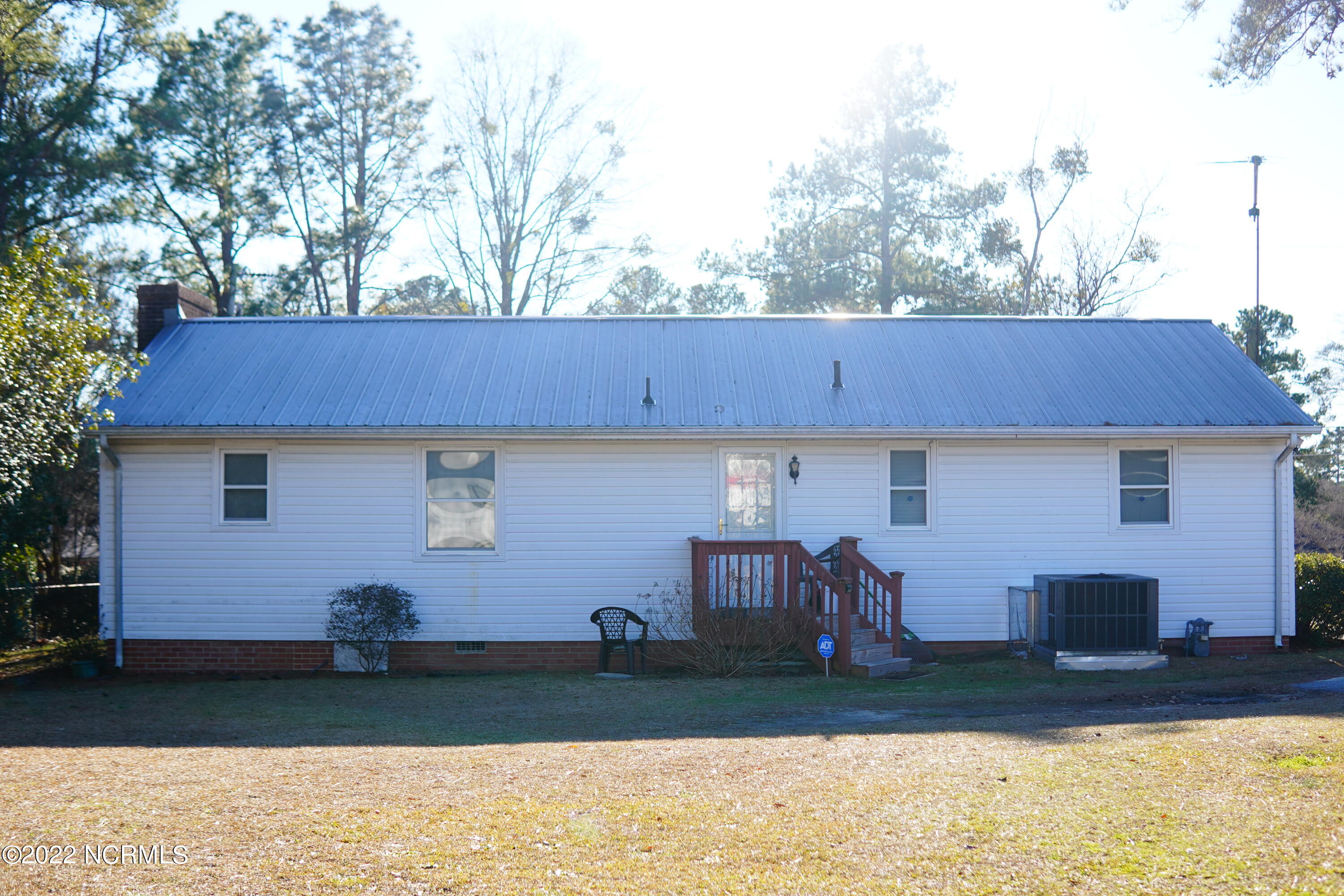 1113 Oak Avenue Rockingham, NC 28379 - Photo 6 of 12 DSC05639