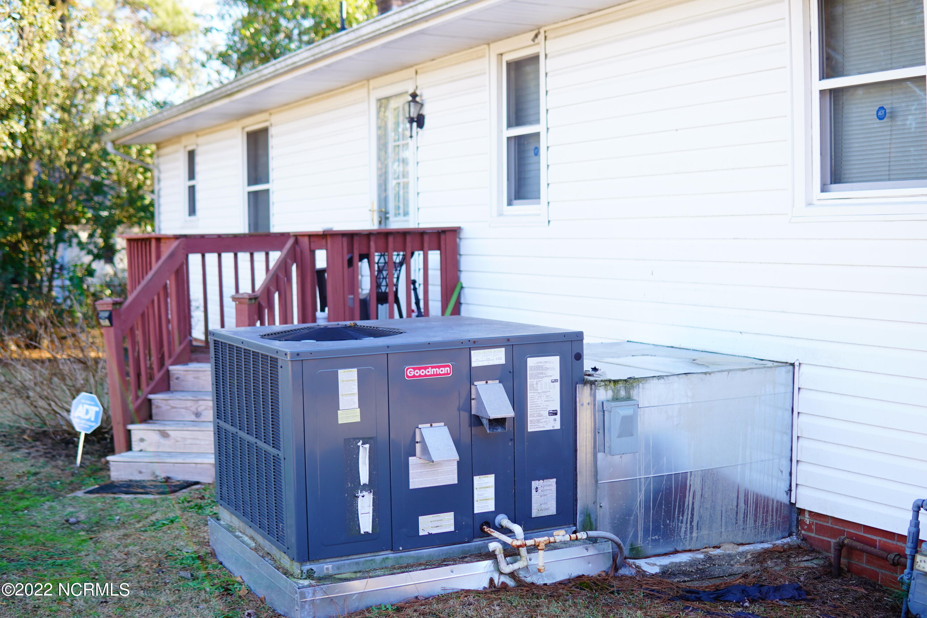 1113 Oak Avenue Rockingham, NC 28379 - Photo 8 of 12 DSC05642