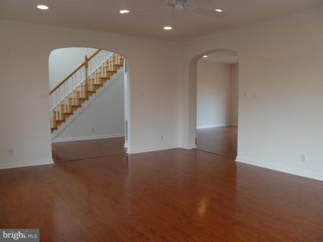 71 Woodbrier Road Berkeley Springs, WV 25411 - Photo 1 of 29 Living Room