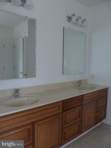 71 Woodbrier Road Berkeley Springs, WV 25411 - Photo 15 of 29 Bath