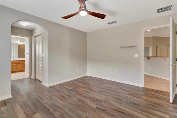 $300,000 | 106 Fairway Circle, Umatilla, FL 32784