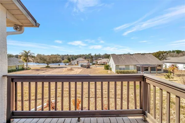 $300,000 | 106 Fairway Circle, Umatilla, FL 32784