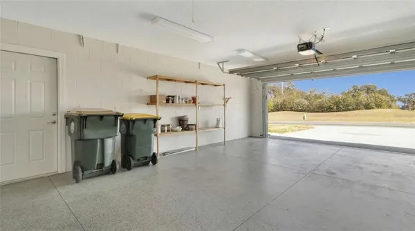 $300,000 | 106 Fairway Circle, Umatilla, FL 32784