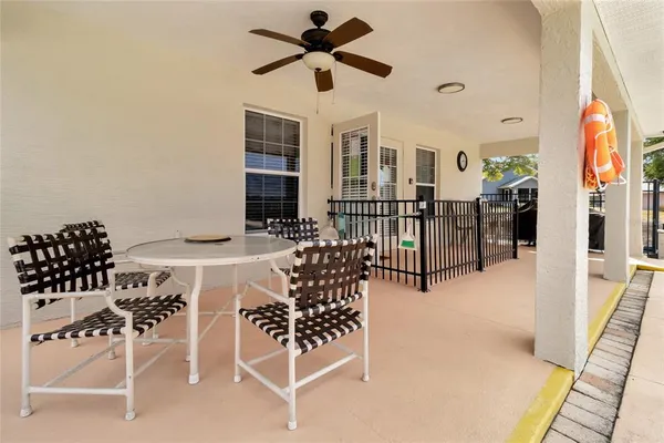 $300,000 | 106 Fairway Circle, Umatilla, FL 32784