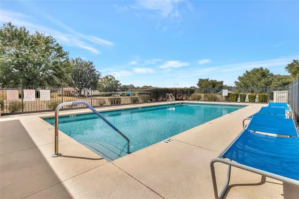 $300,000 | 106 Fairway Circle, Umatilla, FL 32784