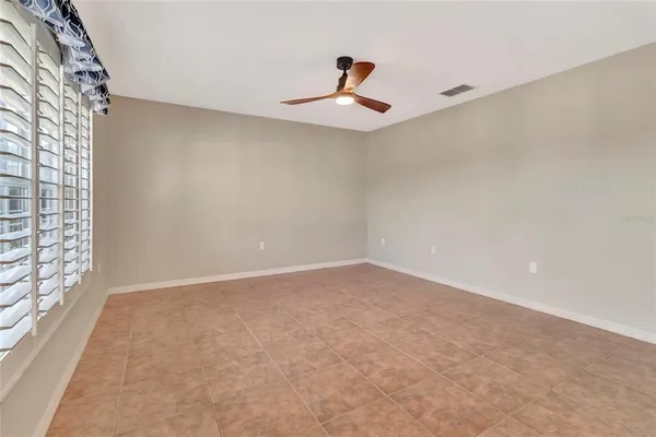 $300,000 | 106 Fairway Circle, Umatilla, FL 32784