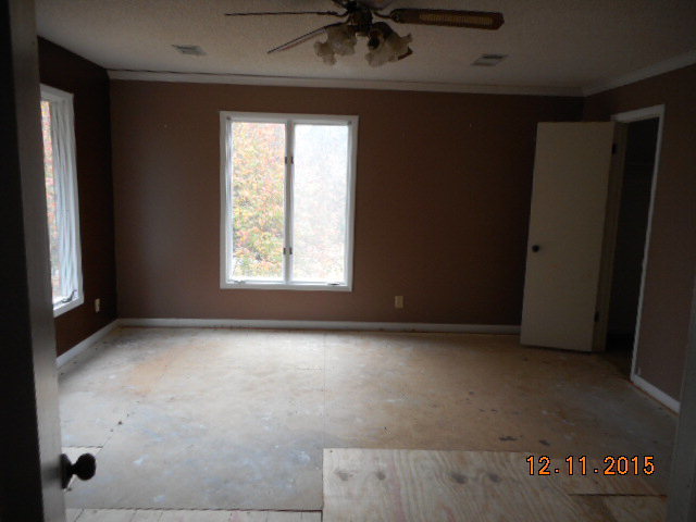 7331 Quail Run Road Lizella, GA 31052 - Photo 22 of 23 an empty room with a window