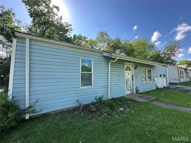 $34,900 | 9833 Dennis Drive, St. Louis, MO 63136