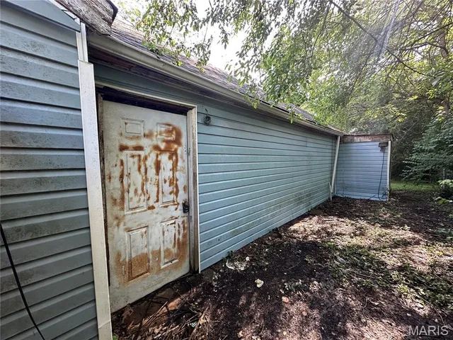 $34,900 | 9833 Dennis Drive, St. Louis, MO 63136