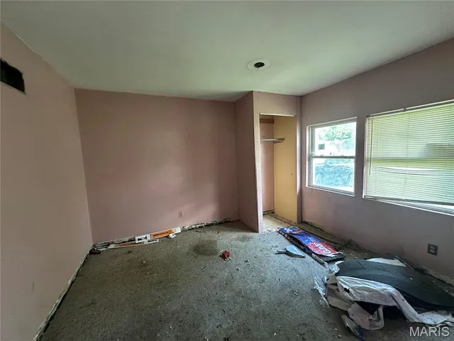 $34,900 | 9833 Dennis Drive, St. Louis, MO 63136