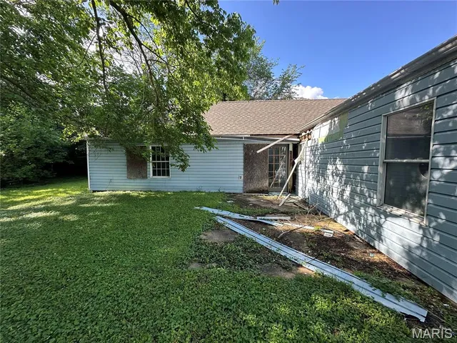 $34,900 | 9833 Dennis Drive, St. Louis, MO 63136