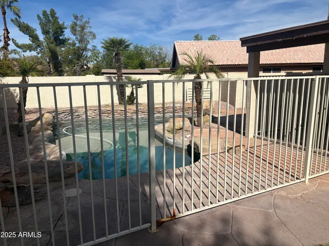 a view of a backyard with garden