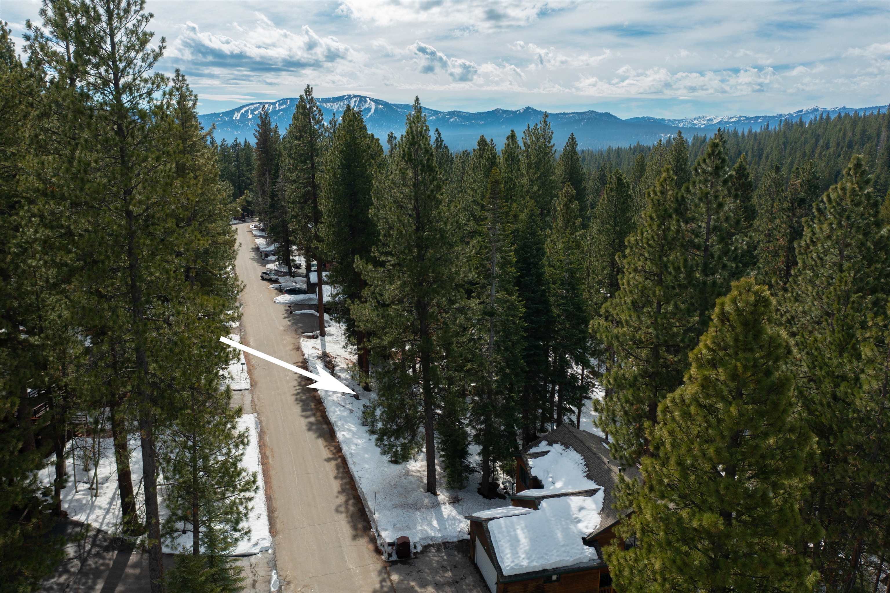12006 Ski Run Road Truckee, CA 96161 - Photo 2 of 10