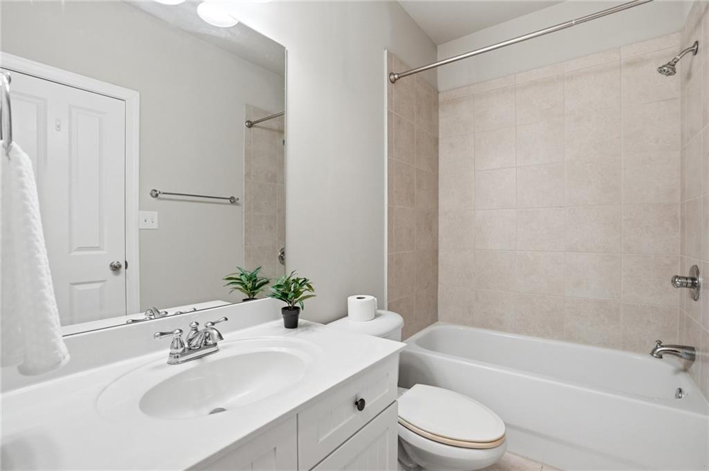 4366 Baverton Drive Suwanee, GA 30024 - Photo 22 of 41