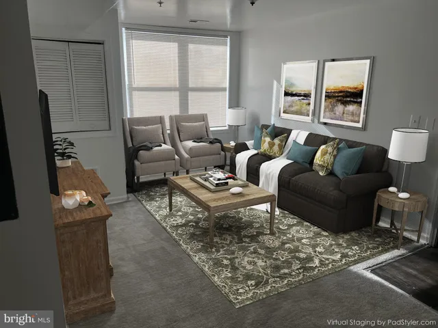 $3,300 | 330 37th Street Southeast, Unit T2, Washington, DC 20019