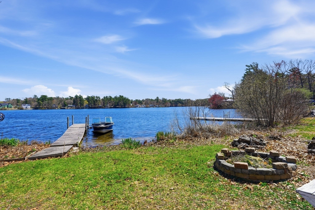 91 Phillips Road Pembroke, MA 02359 - Photo 37 of 42 Gallery Image 37