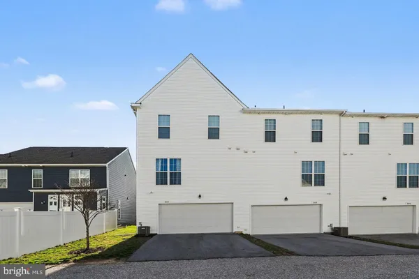 $2,595 | 3111 Ben Street, Mechanicsburg, PA 17055