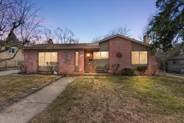 $370,000 | 764 Manor Drive, Milford, MI 48381