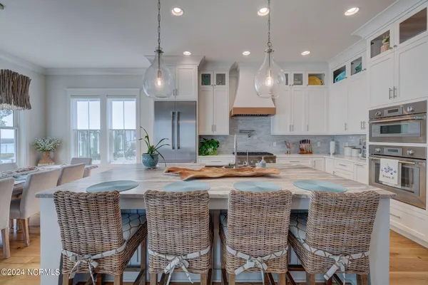 $4,350,000 | 7 Waterfront Circle, Hampstead, NC 28443