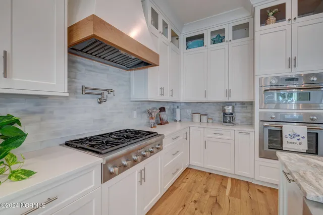 $4,350,000 | 7 Waterfront Circle, Hampstead, NC 28443