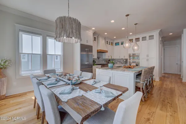 $4,350,000 | 7 Waterfront Circle, Hampstead, NC 28443