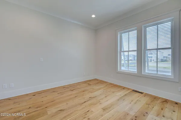 $4,350,000 | 7 Waterfront Circle, Hampstead, NC 28443