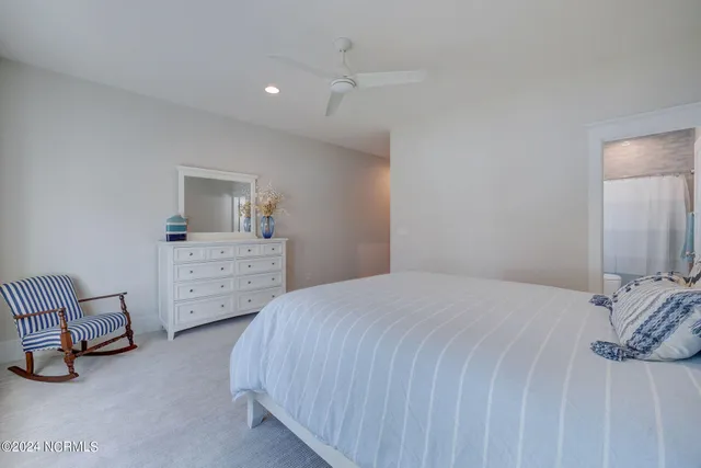 $4,350,000 | 7 Waterfront Circle, Hampstead, NC 28443