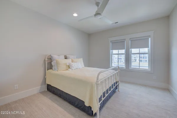 $4,350,000 | 7 Waterfront Circle, Hampstead, NC 28443