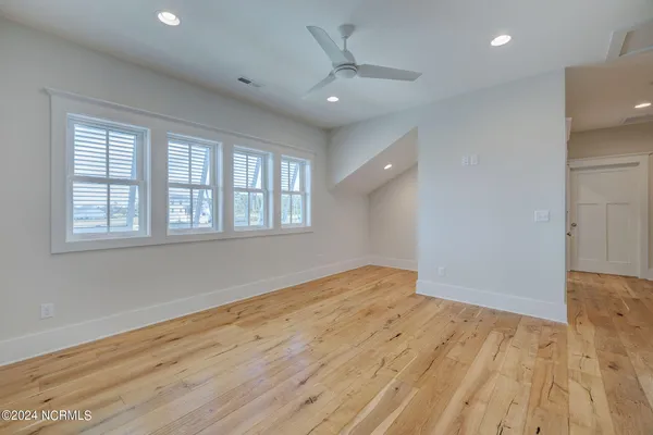 $4,350,000 | 7 Waterfront Circle, Hampstead, NC 28443