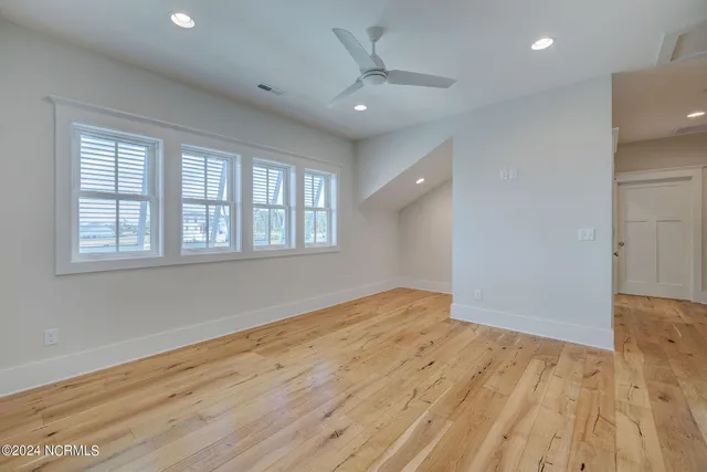 $4,350,000 | 7 Waterfront Circle, Hampstead, NC 28443