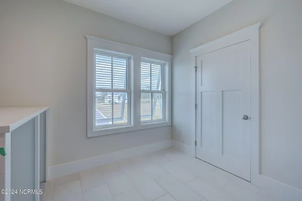 $4,350,000 | 7 Waterfront Circle, Hampstead, NC 28443