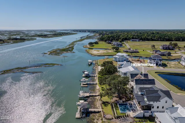 $4,350,000 | 7 Waterfront Circle, Hampstead, NC 28443