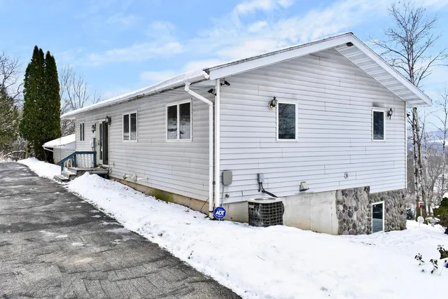 $340,000 | 25476 Highway 248, Minnesota City, MN 55959